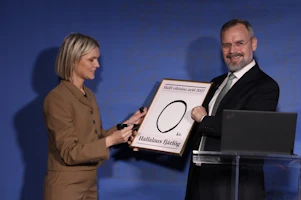 {title}