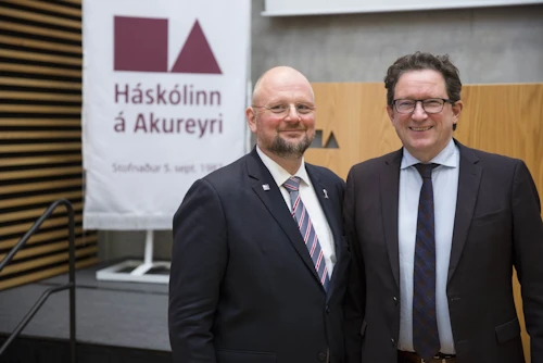 Eyjólfur Guðmundsson rektor og Kristján Þór Júlíusson, mennta- og menningarmálaráðherra