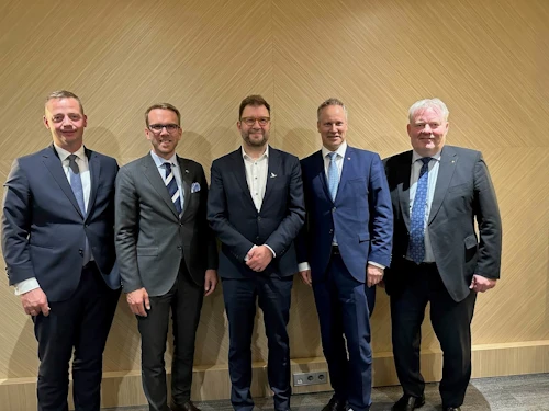 Samgönguráðherrar Norðurlandanna á fundi sínum í Lúxemborg.