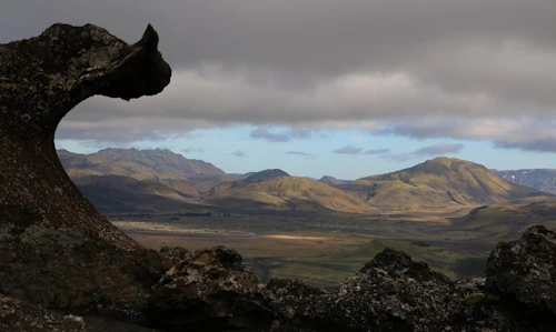 Horft frá Valahnúk í átt að Loðmundi og Sauðleysum