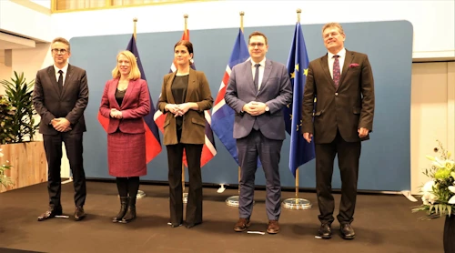 Pascal Schafhauser, sendiherra Liechtenstein gagnvart ESB, Anniken Huitfeldt, utanríkisráðherra Noregs, Þórdís Kolbrún Reykfjörð Gylfadóttir utanríkisráðherra, Jan Lipavský, forseti ráðherraráðs ESB og Maroš Šefčovič varaforseti framkvæmdastjórnar ESB.