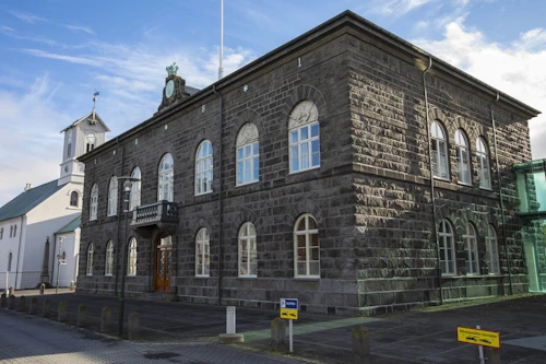  Alþingi