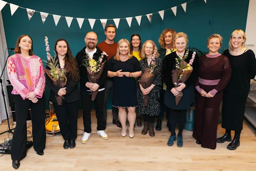 Frá vinstri: Hildur Kristín Stefánsdóttir, Gunnhildur Einarsdóttir, Ísleifur Þórhallsson, Sindri Magnússon, Lilja Dögg Alfreðsdóttir, Hafdís Bjarnadóttir, Guðrún Óskarsdóttir, Kristín Valsdóttir, Ólöf Arnalds, María Rut Reynisdóttir og Anna Rut Bjarnadóttir. Mynd Juliette Rowland. 