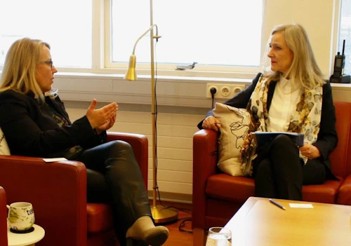 Sigríður Á. Andersen og Pia Prytz Phiri ræddust við í ráðuneytinu í vikunni.