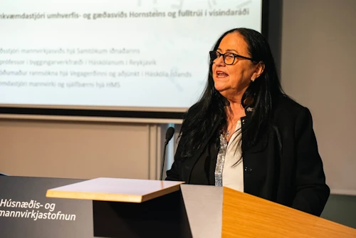 Inga Sæland, félags- og húsnæðismálaráðherra, flytur ávarp við opnun Burðar í dag.