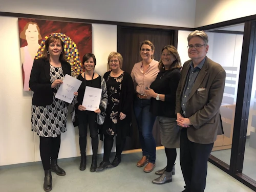 Fulltrúar úr starfshópnum ásamt heilbrigðisráðherra í velferðarráðuneytinu