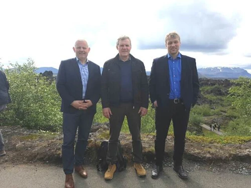 Samgöngu- og sveitarstjórnarráðherra með fulltrúum Skútustaðahrepps.