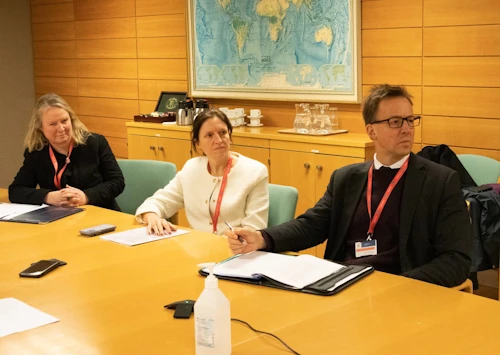 Felicity Buchan, sérstakur erindreki Bretlands til að efla viðskipti við Ísland, Bryony Mathew, sendiherra Bretlands á Íslandi og Chris Barton, viðskiptafulltrúi fyrir Evrópu í breska utanríkisviðskiptaráðuneytinu.