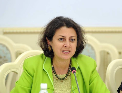 Afshan Khan.