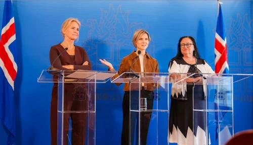 Þorgerður Katrín Gunnarsdóttir utanríkisráðherra, Kristrún Frostadóttir forsætisráðherra og Inga Sæland félags- og húsnæðismálaráðherra kynna verkefnalista ríkisstjórnarinnar fyrir komandi þingvetur