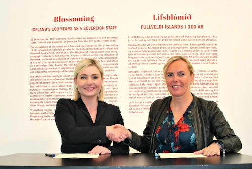 Lilja Alfreðsdóttir mennta- og menningarmálaráðherra og Stefanía Guðrún Halldórsdóttir stjórnarformaður Almannaróms.
