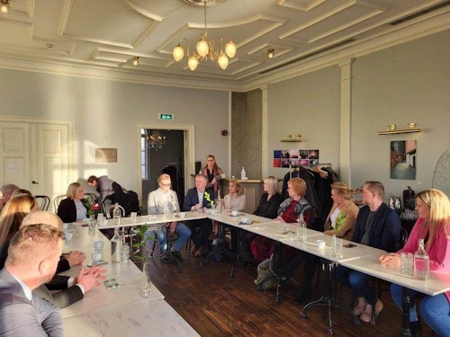 Frá fundinum í Iðnó með þingmönnum. Ljósmynd: FS