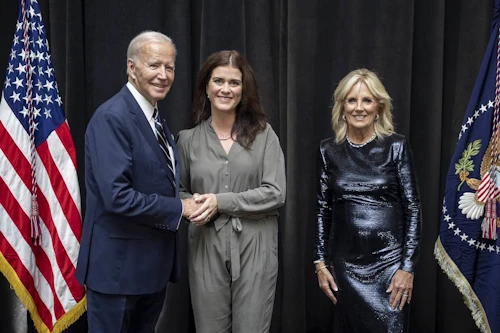 Þórdís Kolbrún Reykfjörð Gylfadóttir utanríkisráðherra og bandaríski forsetahjónin Joe og Jill Biden
