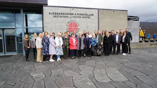 Þátttakendur í UNESCO deginum við gestastofu þjóðgarðsins á Þingvöllum