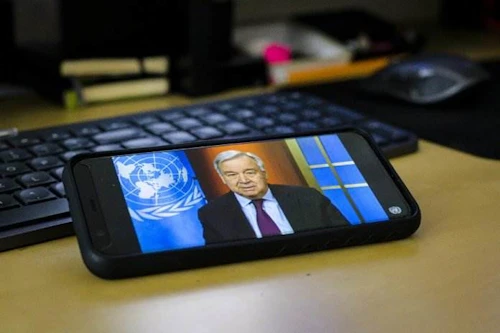António Guterres ræddi við fréttamenn með fjarfundabúnaði. Ljósmynd: UNRIC
