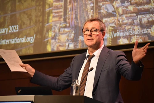 Willum Þór Þórsson heilbrigðisráðherra ávarpar ráðstefnu PCSI samtakanna