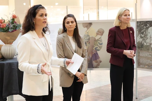 Þórdís Kolbrún Reykfjörð Gylfadóttir utanríkisráðherra, Vala Karen Viðarsdóttir, framkvæmdastjóri Félags Sameinuðu þjóðanna, og Pernille Fenger, skrifstofustjóri norrænu skrifstofu UNFPA.