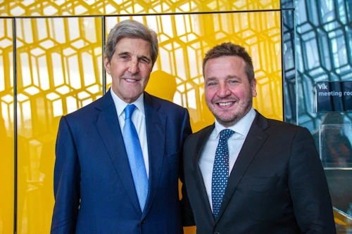 Utanríkisráðherra ásamt John Kerry, fyrrverandi utanríkisráðherra Bandaríkjanna