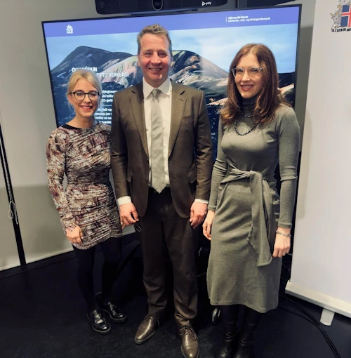 Dilja Mist Einarsdóttir alþingismaður, Guðlaugur Þór Þórðarson umhverfis-, orku- og loftslagsráðherra og dr. Margrét Einarsdóttir.