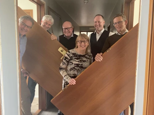 Sigrún Ágústsdóttir, forstjóri Umhverfisstofnunar, Árni Bragason, Landgræðslustjóri, Árni Einarsson, forstöðumaður Náttúrurannsóknastöðvarinnar við Mývatn, Magnús Guðmundsson, framkvæmdastjóri Vatnajökulsþjóðgarðs, Guðmundur Ingi Guðbrandsson, umhverfis- og auðlindaráðherra og Sveinn Margeirsson, sveitarstjóri Skútustaðahrepps