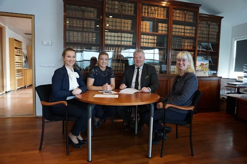 Kristín Þórðardóttir settur sýslumaður í Vestmannaeyjum, Áslaug Arna Sigurbjörnsdóttir dómsmálaráðherra, Sigurður Ingi Jóhannsson samgöngu- og sveitarstjórnaráðherra og Sigríður K. Þorgrímisdóttir frá Byggðastofnun.
