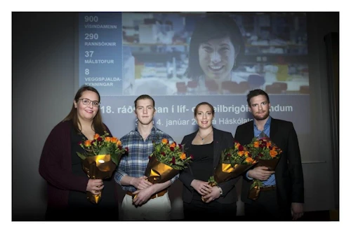Ungir vísindamenn verðlaunaðir