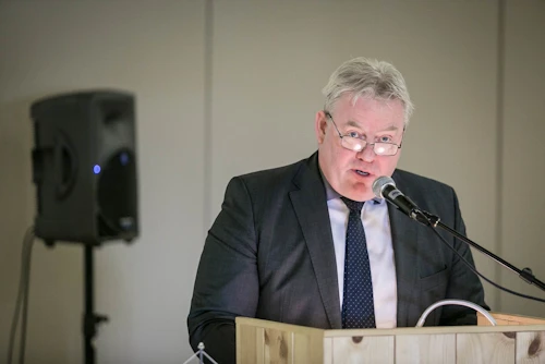 Sigurður Ingi Jóhannsson samgöngu- og sveitarstjórnarráðherra flytur ávarp á ársfundi Byggðastofnunar.