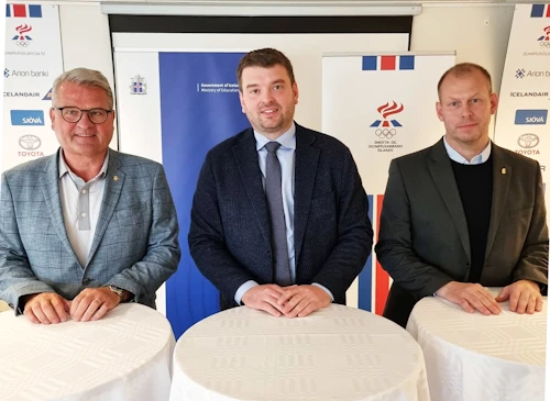Lárus Blöndal forseti ÍSÍ, Ásmundur Einar Daðason mennta- og barnamálaráðherra, og Andri Stefánsson framkvæmdastjóri ÍSÍ