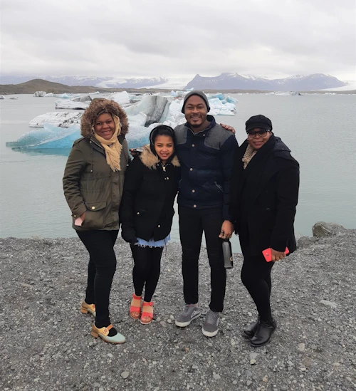 Nemendur í Jafnréttisskólanum komu til Íslands árið 2019: Imeldina Eduardo Matimbe Rego, Rayma Titia Amélia Rajá, Gabriel Oladipupo Ogbeyemi, Fátima António De Deus. 