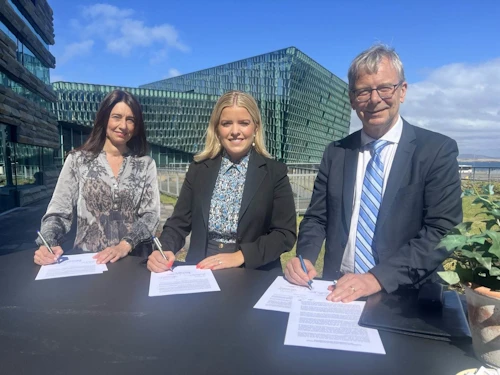 Hólmfríður Sveinsdóttir, rektor Háskólans á Hólum, Áslaug Arna Sigurbjörnsdóttir, háskóla-, iðnaðar- og nýsköpunarráðherra, og Jón Atli Benediktsson, rektor Háskóla Íslands.