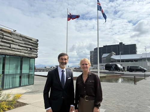 Þorgerður Katrín Gunnarsdóttir, utanríkisráðherra, ásamt Juraj Blanár, utanríkis- og Evrópumálaráðherra Slóvakíu, við utanríkisráðuneytið.