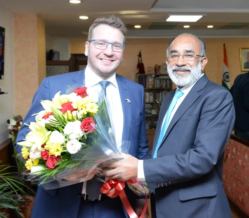 Minister Þórðarson and Mr. KJ Alphons, Minister of State for Tourism
