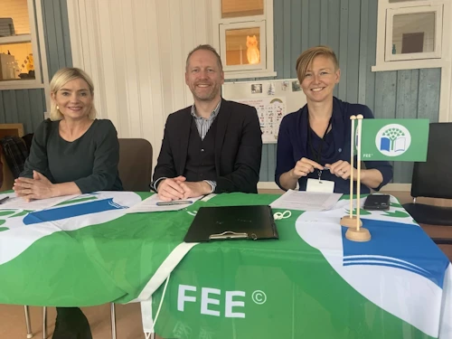 Guðmundur Ingi Guðbrandsson, umhverfis- og auðlindaráðherra, Lilja Alfreðsdóttir, mennta- og menningarmálaráðherra og Auður Önnu Magnúsdóttir, framkvæmdastjóri Landverndar.