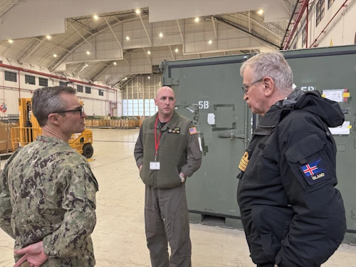 Vice Admiral Perry visiting Keflavik Air Base