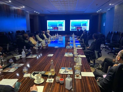 Presentation - Business luncheon