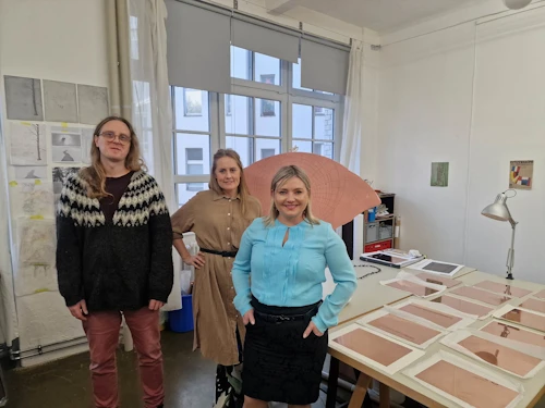 Styrmir Örn Guðmundsson, Lilja Dögg Alfreðsdóttir, menningar- og viðskiptaráðherra, og Anna Júlía Friðbjörnsdóttir
