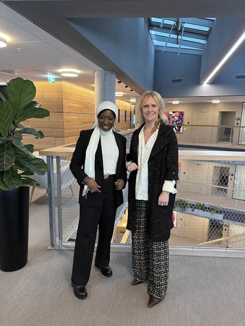 Diene Keita, framkvæmdastjóri Mannfjöldasjóðs Sameinuðu þjóðanna, og Þorgerður Katrín Gunnarsdóttir, utanríkisráðherra.