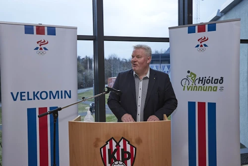 Sigurður Ingi Jóhannsson, samgöngu- og sveitarstjórnarráðherra, setti heilsu- og hvatningarátakið Hjólað í vinnuna í Þróttaraheimilinu í Laugardal í morgun.