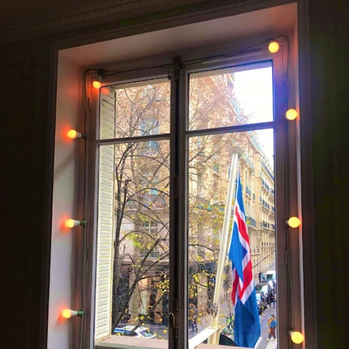 Frá sendiráði Íslands í París.