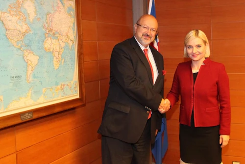 Lilja tekur á móti Lamberto Zannier