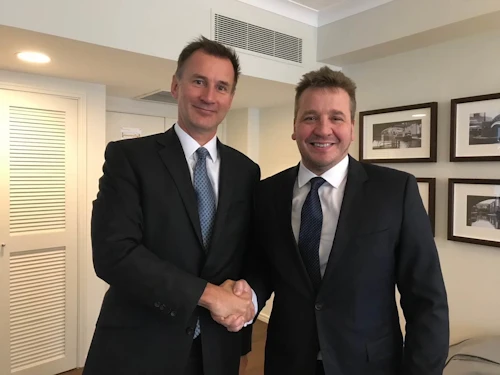 Jeremy Hunt, utanríkisráðherra Bretlands, og Guðlaugur Þór Þórðarson á fundi í Bretlandi í október sl.