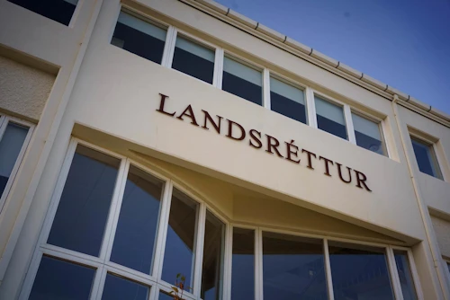 Þrjár umsóknir bárust um embætti dómara við Landsrétt