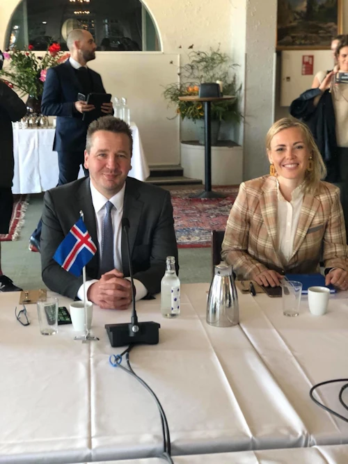 Guðlaugur Þór Þórðarson og María Mjöll Jónsdóttir, skrifstofustjóri alþjóða- og þróunarsamvinnuskrifstofu utanríkisráðuneytisins