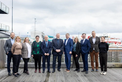 Fulltrúar í svæðisráðum um strandsvæðisskipulag fyrir Austfirði annars vegar og Vestfirði hins vegar ásamt innviðaráðherra og starfsfólki Skipulagsstofnunar.