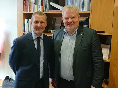 Sigurður Ingi Jóhannsson, samgöngu- og sveitarstjórnarráðherra, átti fund með Michael Matheson samgönguráðherra Skotlands í gær.