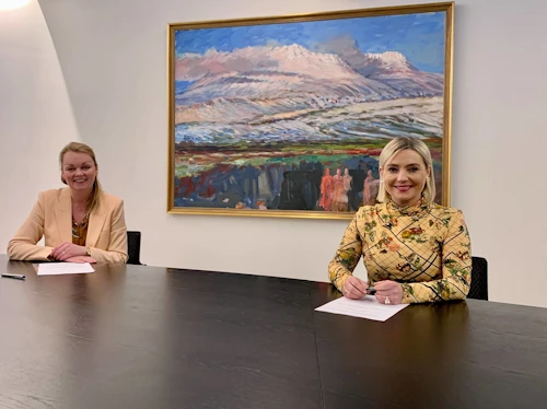Lilja Dögg Alfreðsdóttir, ferðamála-, viðskipta- og menningarmálaráðherra og Sigrún Ösp Sigurjónsdóttir, forstöðumaður Rannsóknaseturs verslunarinnar (RSV)