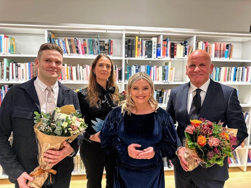 Ari Eldjárn, Anna Rós Hallgrímsdóttir skólastjóri Hamraskóla, Lilja Dögg Alfreðsdóttir ráðherra og Páll Magnússon forseti bæjarstjórnar Vestmanneyjarbæjar.