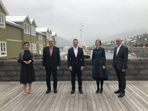 Dominique Hasler, Guy Parmelin, Gudlaugur Thór Thórdarson, Iselin Nybø and Henri Getaz, Secretary-General of EFTA.