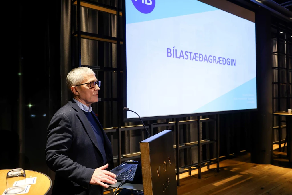 Runólfur Ólafsson framkvæmdastjóri fjallaði um gjaldtöku á bílastæðum eins og hún snýr að FÍB.