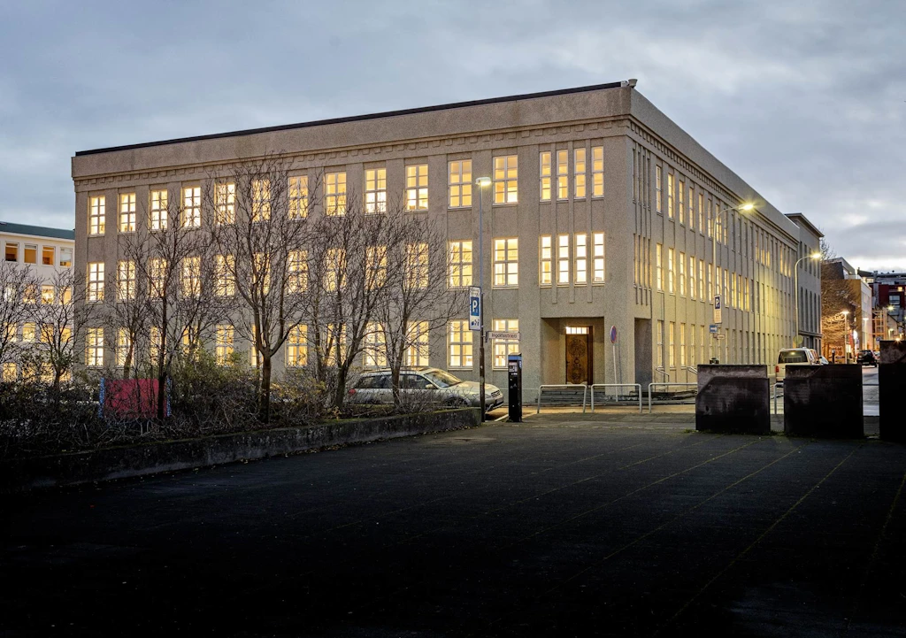 {image.Description}
